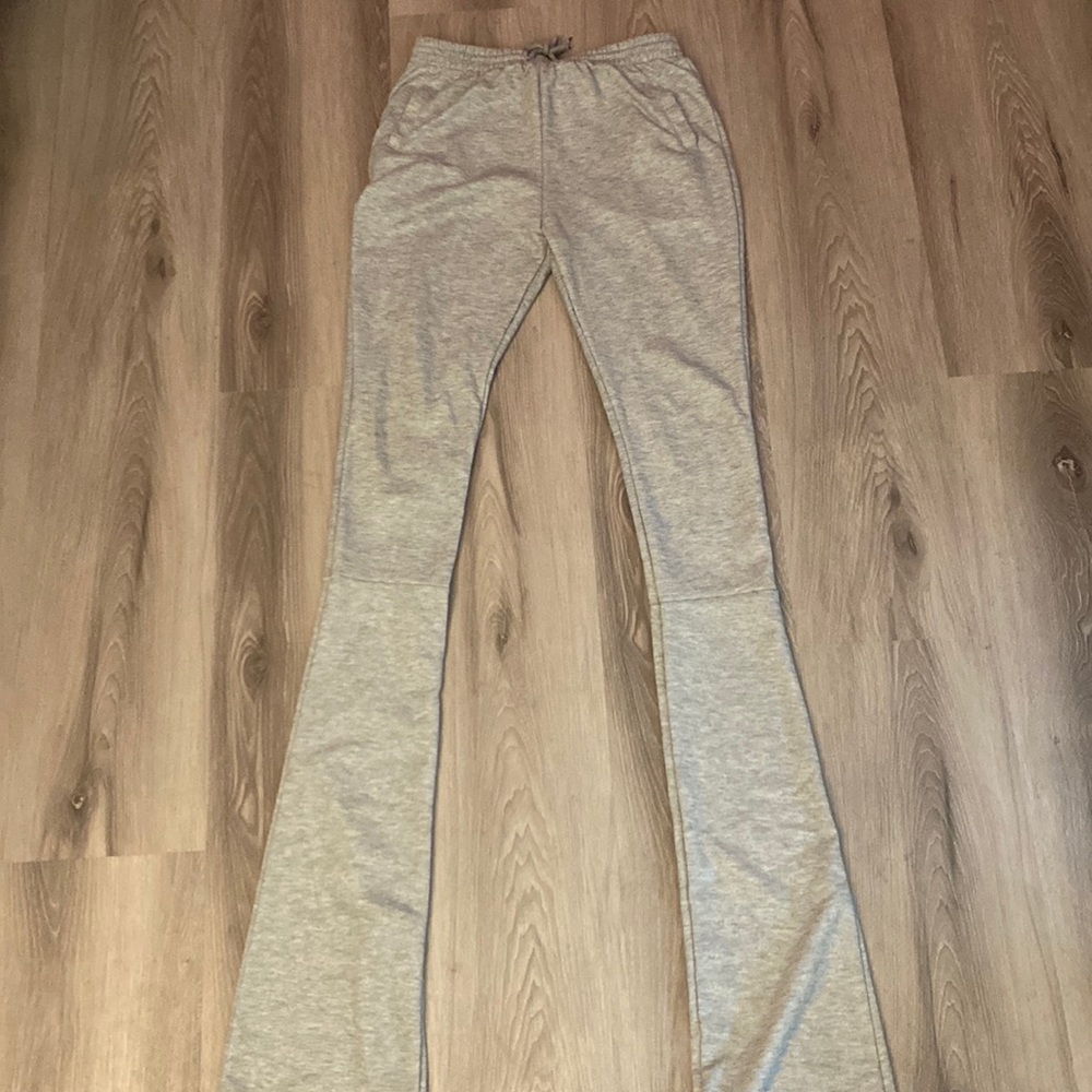 Stacked pants size XL